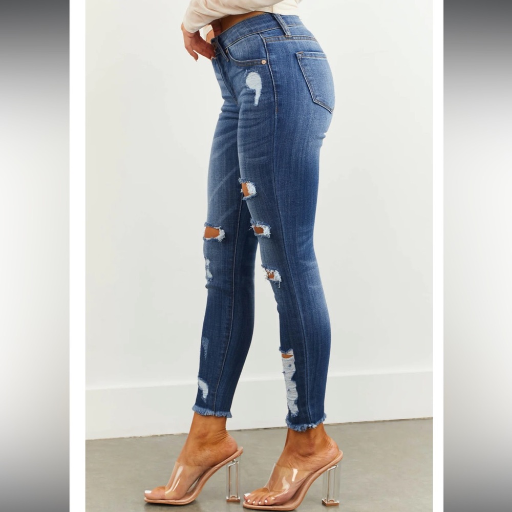 KanCan Distressed Ankle Skinny - Picture 4 of 14